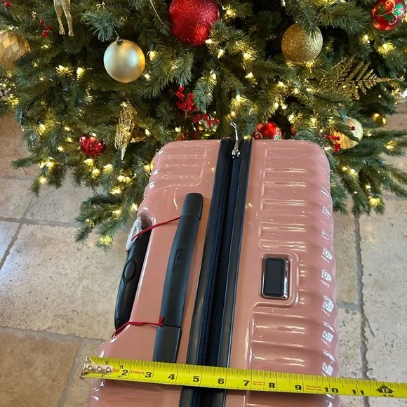 Tumi 19° extended trip expandable four-wheel packing suitcase NWT - Picture 15 of 15